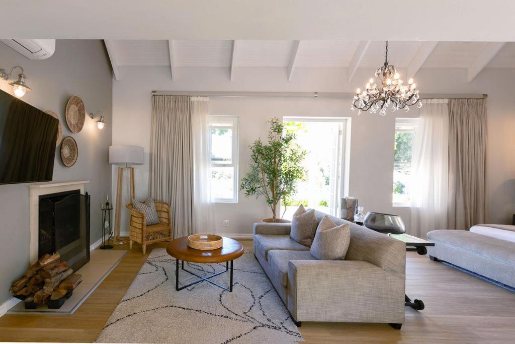 Lavender Farm Boutique Guest House Франсгук Екстер'єр фото